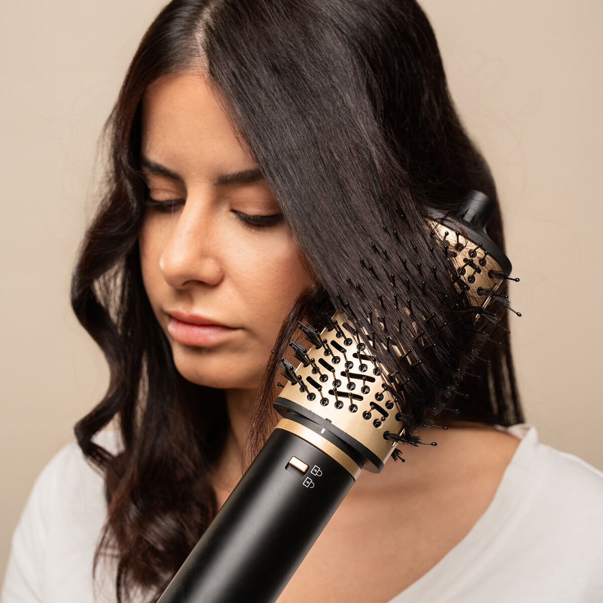 Ionic Multifunctional Air Dryer and Styler Brush with Coanda Technology and 7 Accessories Wavify